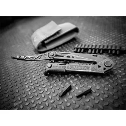 Gerber Center-Drive Multi-tool - Bitset And Molle-Compatible Sheath. -We Bring Outdoor tactical gear shop to Life. USPT KN1238 1500 7 1