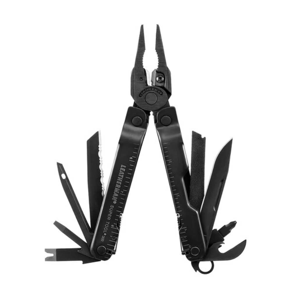 Leatherman Super Tool 300M. 1 Leatherman Super Tool 300M.